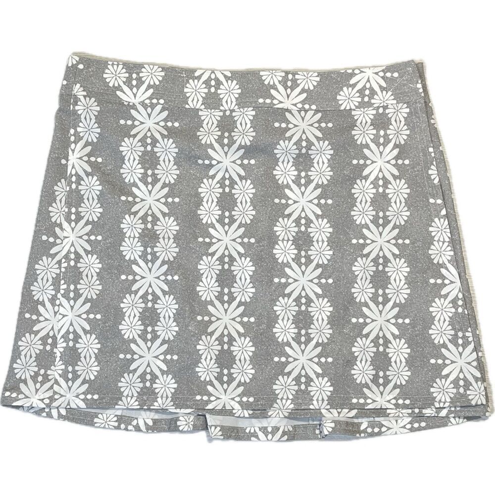 Ripskirt Hawaiian Gray Floral Quick Dry Active Mini Wrap Skirt Women’s Size M